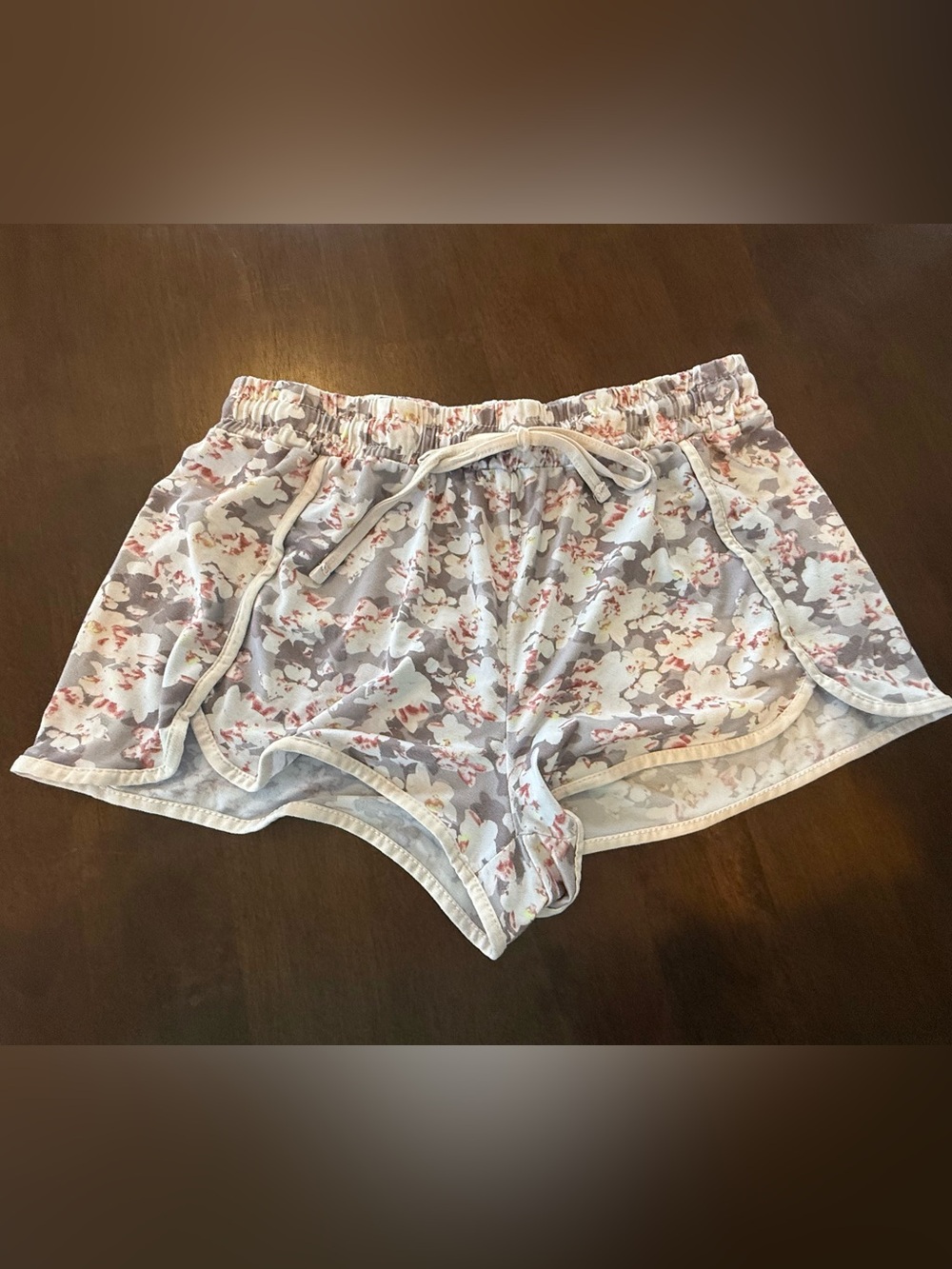 Floral Lounge Shorts Size Large Gray Pink Drawstring Pajama Sleepwear